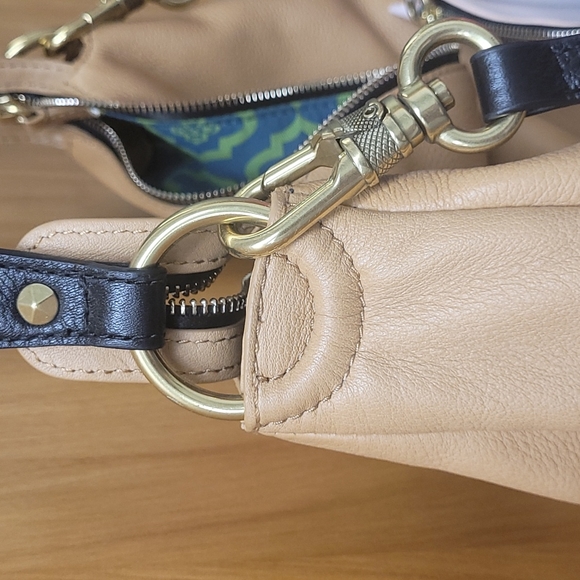Shoulder Bag - Picture 4 of 7